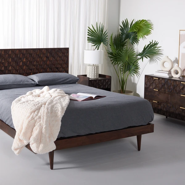 Nala Nightstand - Image 8